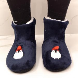 Detské modré ponožkové kapce NATALE PINGUINO	