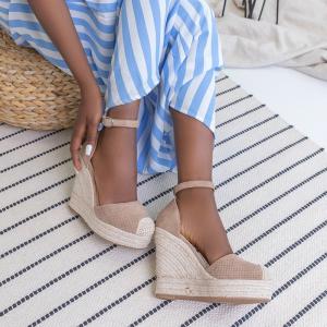 Hnedé dámske klinové sandále Faina - topánky