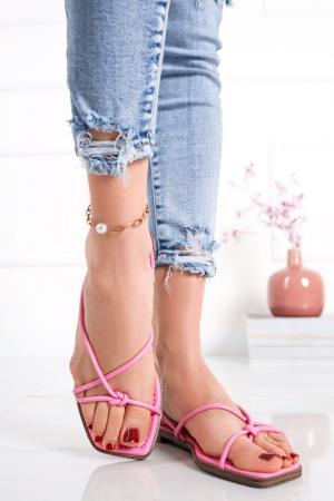 Ružové nízke sandále Caitlin