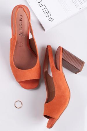 Oranžové kožené sandále na hrubom podpätku 9-28304 #2 small